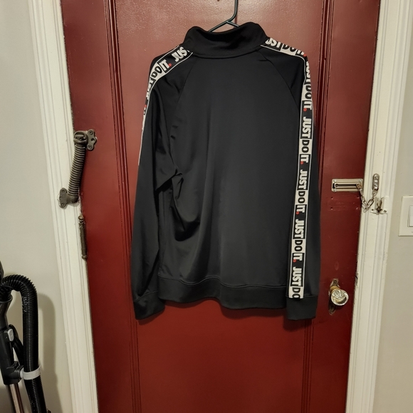 Mems nike jackets , all size large , like new, perfect condition. 40.00 each.. - Picture 11 of 14